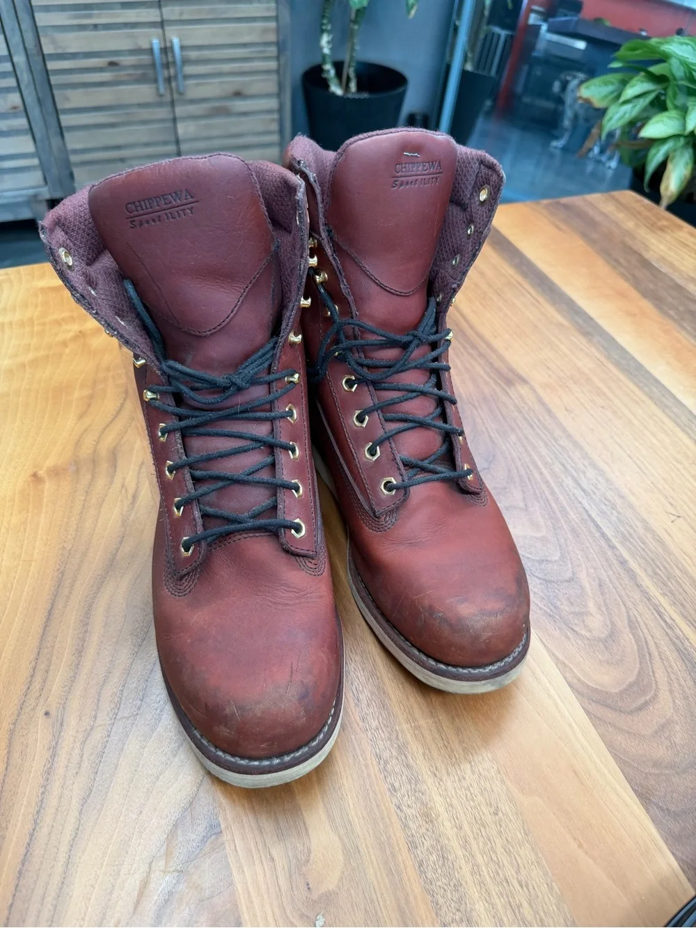 Chippewa Red-Brown Leather Lace-Up Work Boots